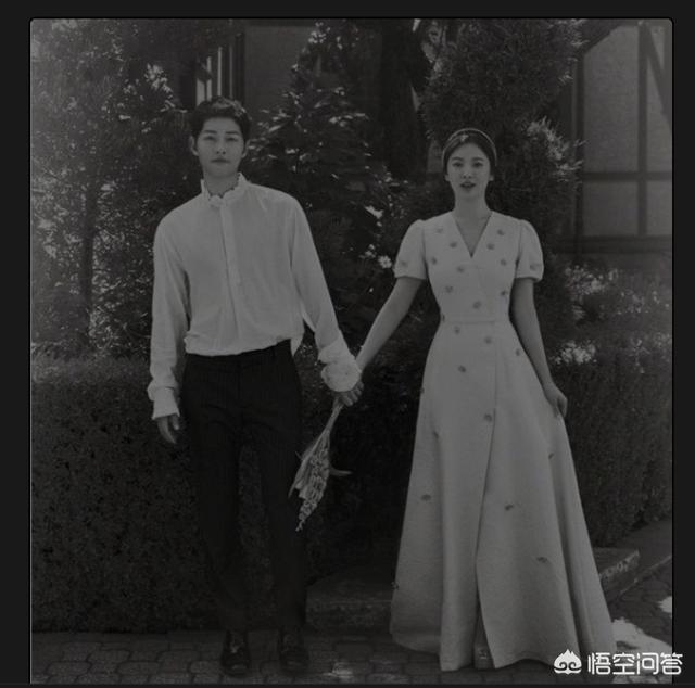 宋仲基爸爸发声:宋仲基宋慧乔结婚不到两年就离婚，大家感觉姐弟恋到底靠谱不？