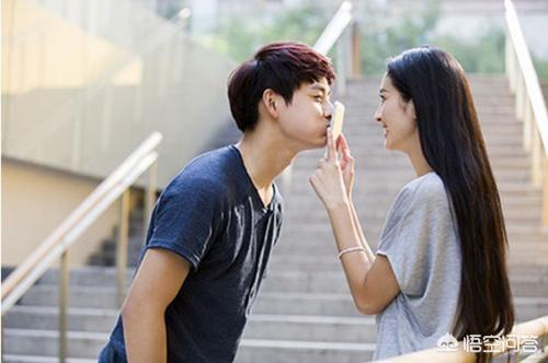 女生不回复你发的信息，却在群里发信息，发<a href=https://maguai.com/list/256-0-0.html target=_blank class=infotextkey><a href=https://maguai.com/list/256-0-0.html target=_blank class=infotextkey>朋友圈</a></a>，说明什么