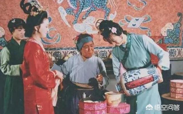 刘姥姥三进大观园:《红楼梦》为什么写刘姥姥进大观园？