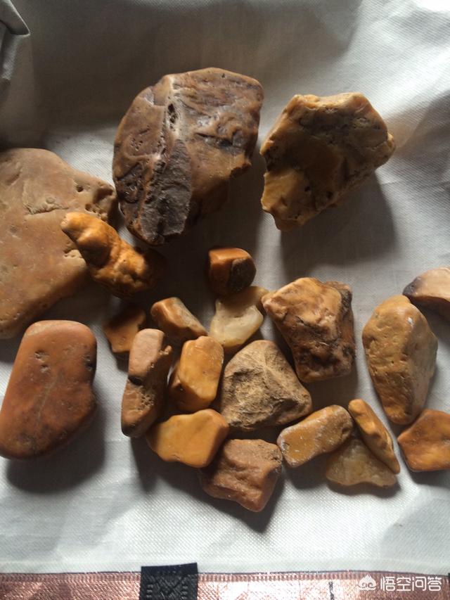 阿拉善彩玉手镯,请问玩石行家，这是什么石种？