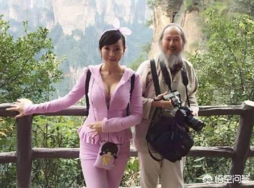 李壮平的女儿李勤照片人体油画都是在真人模特上画画的吗