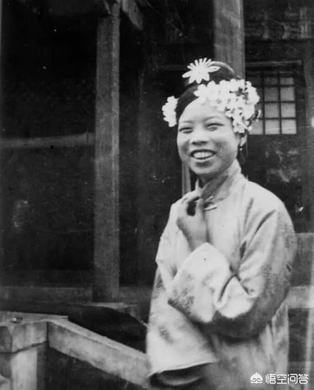 溥仪的一生:为什么溥仪随手画的一个圈儿，注定了婉容悲凉的一生？