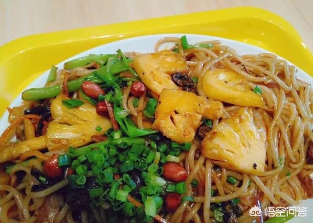 螺蛳粉对月饼下手:螺蛳粉月饼算不算奇葩月饼？味道估计有点上头啊？