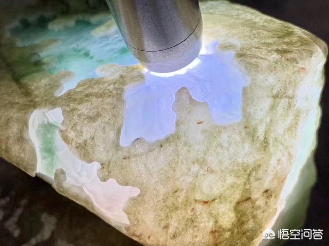 翡翠原石有几种,翡翠原石的类型划分有哪些？