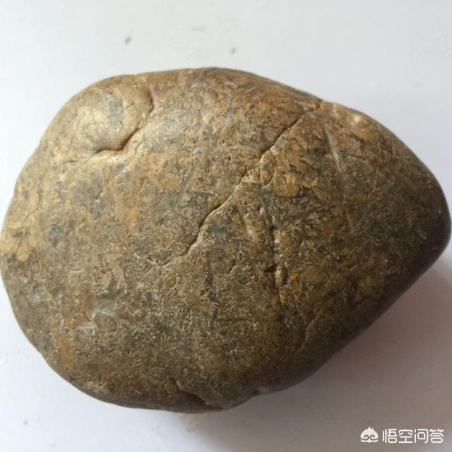 玉石鉴赏:怎么辨别石头和玉石？哪些石头比玉还值钱？