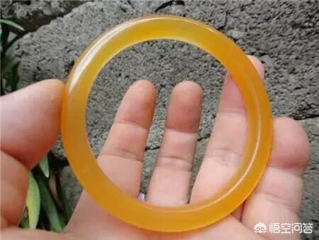 和田玉能用水泡吗,和田玉碧玉、翡翠可以泡水养吗？