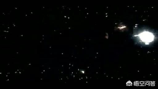 6名宇航员在太空看见天使，为什么在地面上可以看得见星空，在太空中却看不到