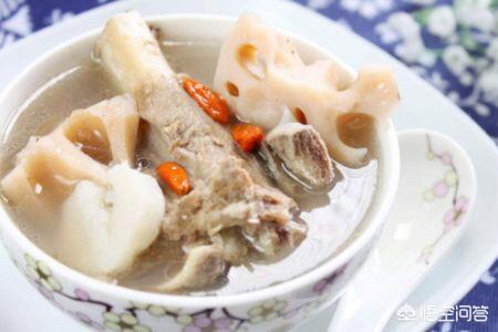 大骨头汤真能补钙吗，喝大骨头汤真的补钙吗？怎样熬一锅奶白骨汤？