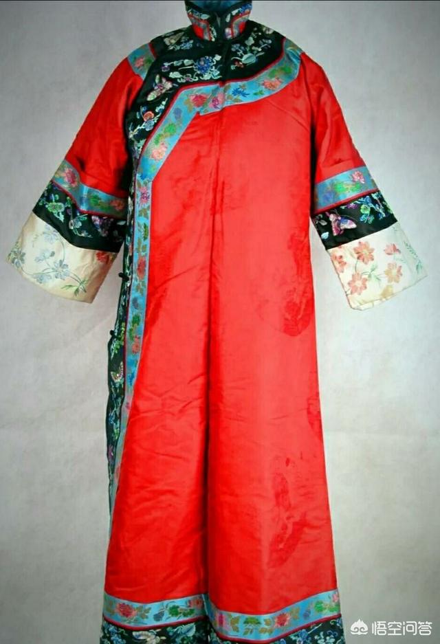 头条问答 - 清朝的衣服为什么很丑,还被人说是僵尸服?(6个回答)