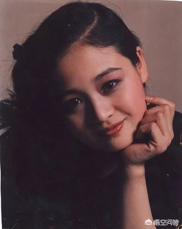 伍娇近况:11年前狂追刘德华致父跳海身亡的杨丽娟现在过的怎样了