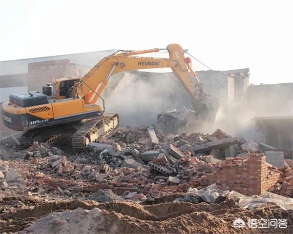 农村院里有违建房要拆除吗?(什么是违建必拆的房屋?