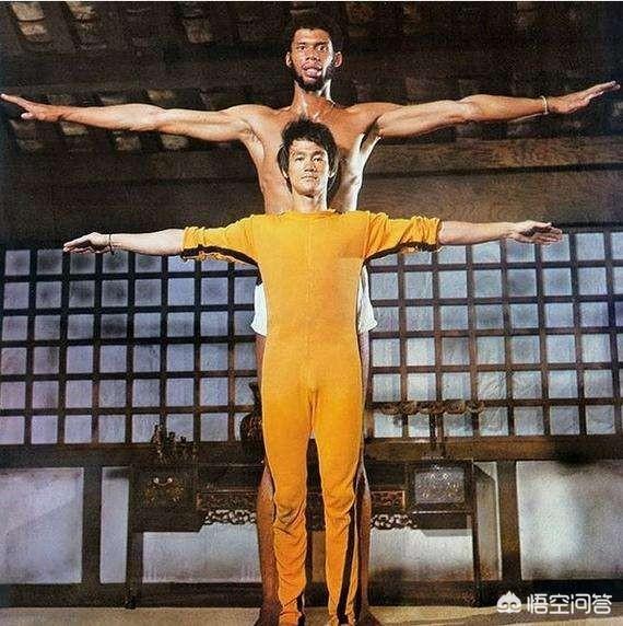 李小龙与贾巴尔:奥尼尔和贾巴尔到底谁是第一中锋？