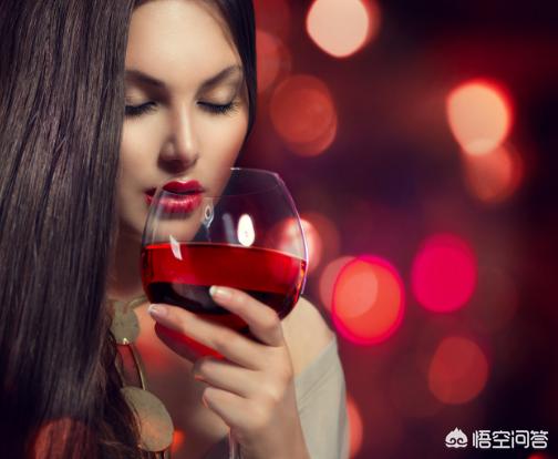 适合女性初喝的红酒，美乐、西拉、赤霞珠，哪种葡萄酒适合女生喝？
