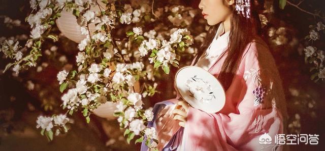 “众里寻他千百度,蓦然回首那人却在灯火阑珊处”描写的是哪个节日？