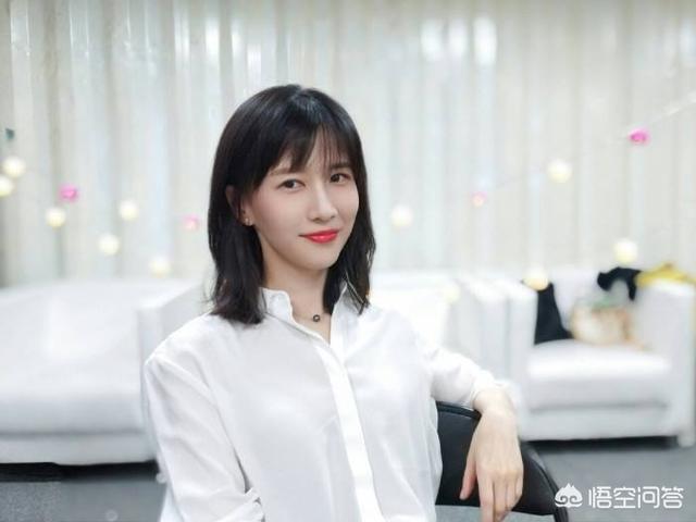 何雯娜陈一冰:多次获奖的世界冠军何雯娜参加综艺节目受欢迎，为何中途退出？