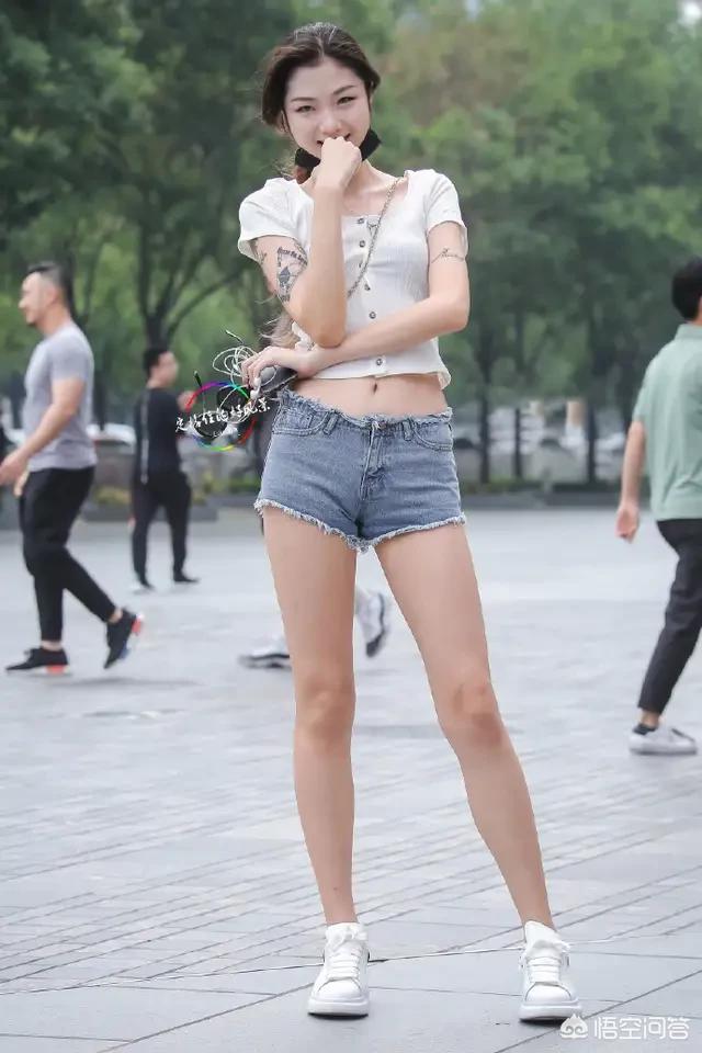 为什么有些女人喜欢和穷人谈钱,喜欢和富人谈感情？这是一种怎样的心理？