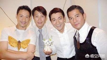你更喜欢网红歌曲还是传统流行歌曲？