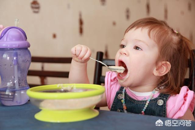 宝宝营养均衡有多重要，孩子吃的多也可能缺乏营养，家长应该如何给孩子均衡的补充营养
