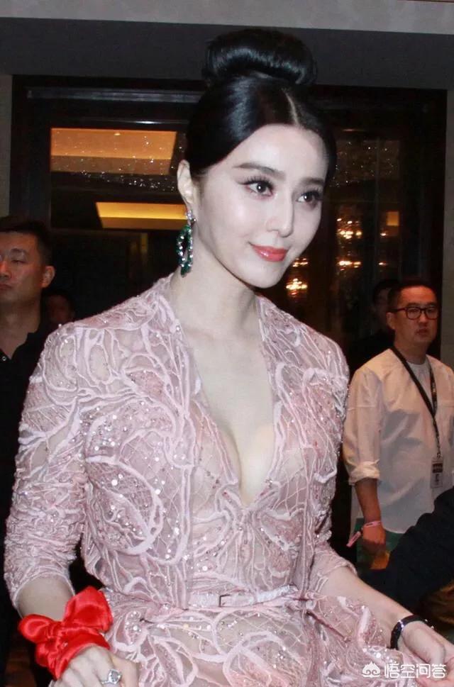 范冰冰最近消息:范冰冰为李晨庆生，这是要准备复出了吗