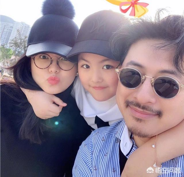 李湘的前任老公是谁:主持人李湘现在的情况怎样了？