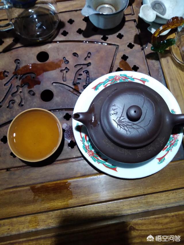 茶喝多了牙齿会变黄吗，喝茶叶真的会影响肤色吗，越喝肤色越黄之类的