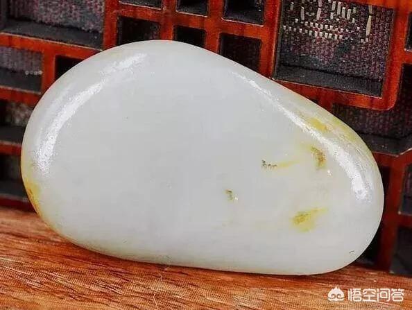 如何盘玩和田玉,请问和田碧玉手串如何盘？