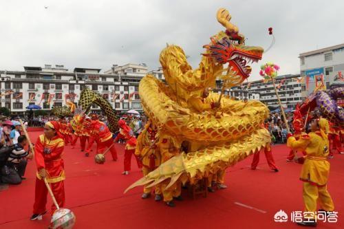 我想了解一下各位得家乡有什么样的年俗，民间有什么样的庆祝活动？