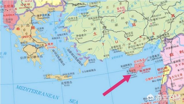 英格兰土耳其斗殴视频:历史上土耳其海空军互殴，是什么情况？