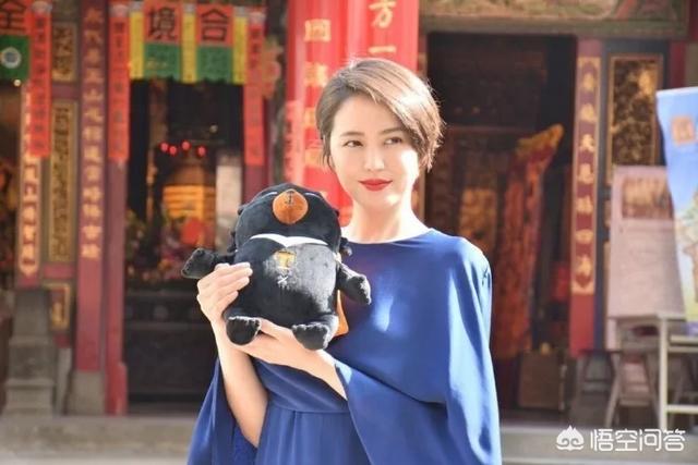 泽尻英龙华图片:有哪些美女明星后来变成了“丑女”？