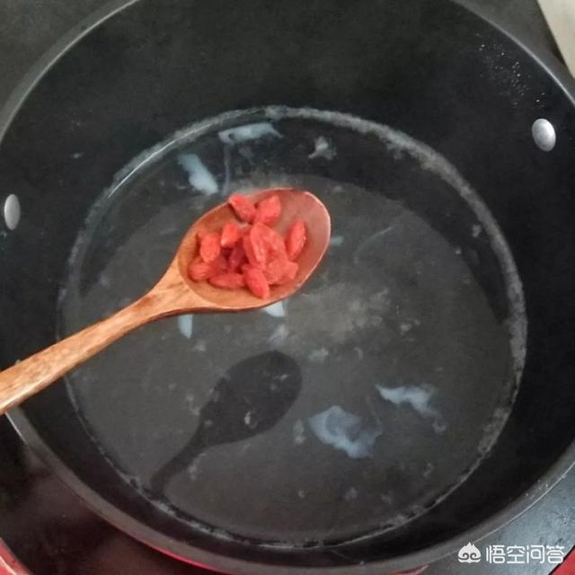 林志玲绽放:女性早餐喝什么对皮肤好又养胃？