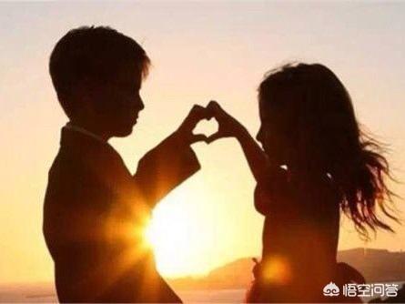别人给介绍的对象，加了微信后一句话不说，这是什么意思呢
