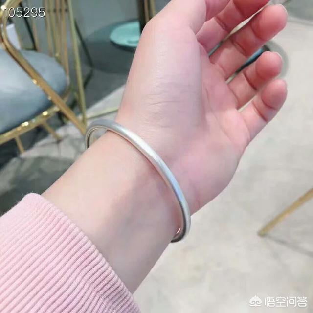 中国黄金金手镯,中国黃金的银手镯怎么样？