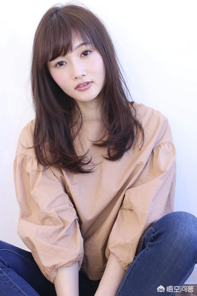 头条问答 - 160身高女生适合长发还是短发?有哪些好看的发型推荐吗?