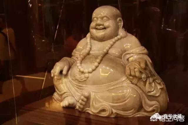 何鸿燊怎么读:赌王何鸿燊都有哪些天价文玩收藏？