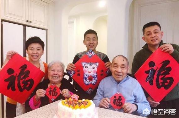 邓亚萍第二任丈夫:曾经成绩辉煌的邓亚萍，如今过得怎样？