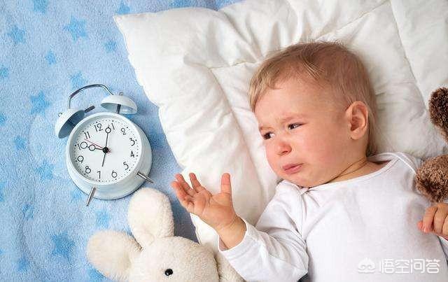 该如何哄睡-个月的婴儿？