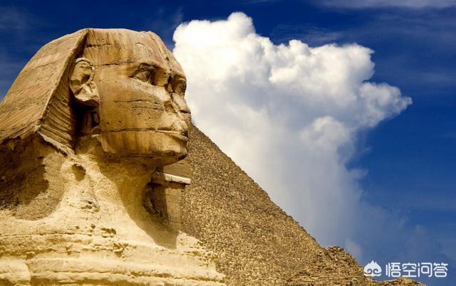 埃及金字塔故事，有人说埃及金字塔是二十世纪才建起来的，是真的吗