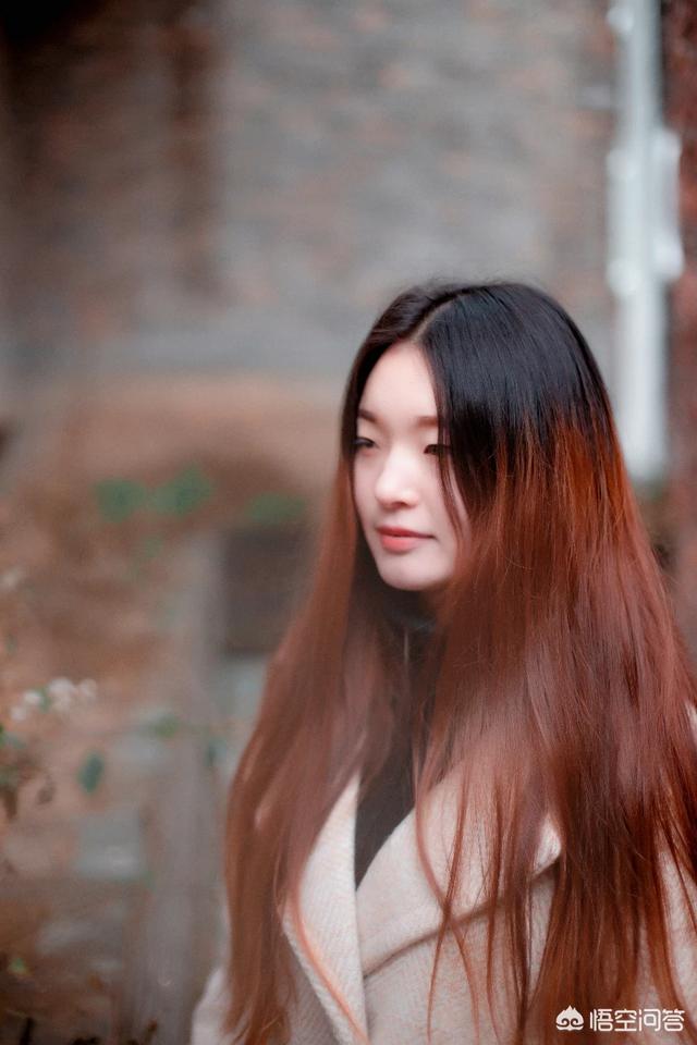 都说人像摄影三要素是:模特好看，模特好看，模特好看……模特不好看怎么办？
(图35)