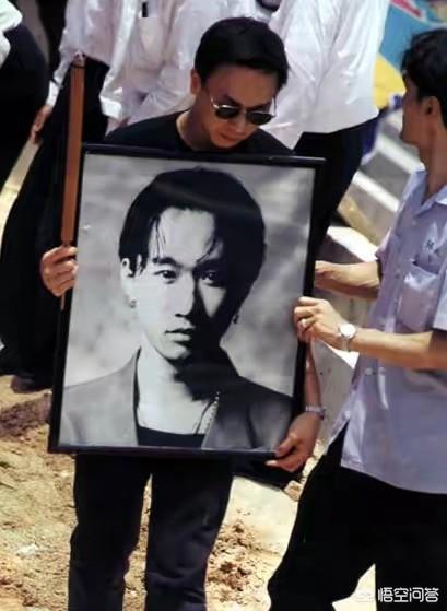 黄家驹怎么去世的:beyond乐队为何会解散？黄家驹的离去，真的是直接原因吗？