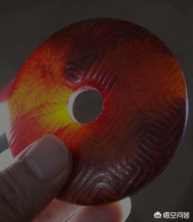 真正的红沁籽料,红沁籽料多少钱一克，价值高吗？