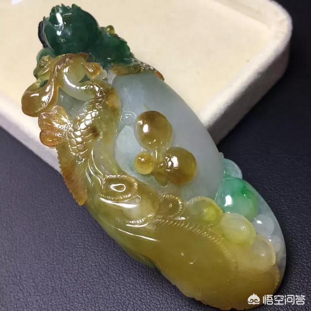 翡翠免费估价,如果有人来请你给翡翠估价，你会怎么办呢？