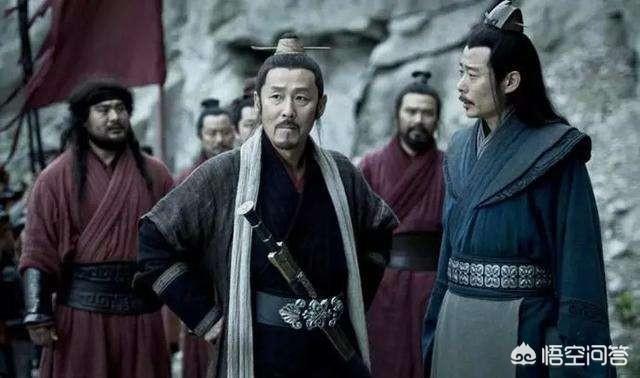 樊於期为什么叛秦:刘邦为何要反秦？你觉得项羽和刘邦的差距在哪？