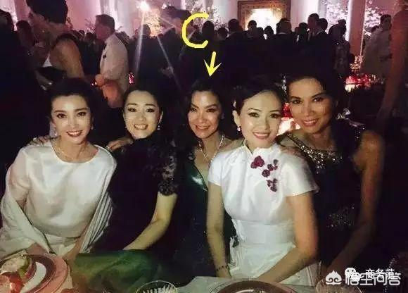 何超琼站C位无人敢抢:娱乐圈的明星们都很在意C位吗为什么