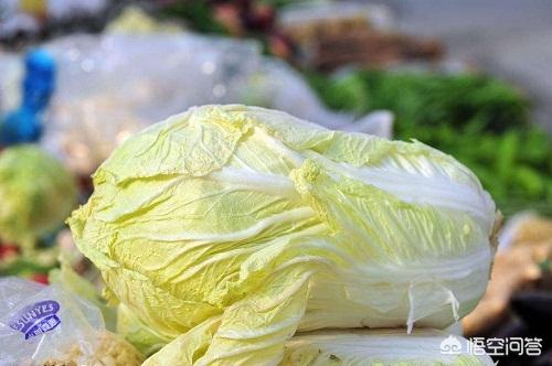 人眼角有白色分泌物图片:兔子眼睛有白色粘液睁不开是什么原因？
