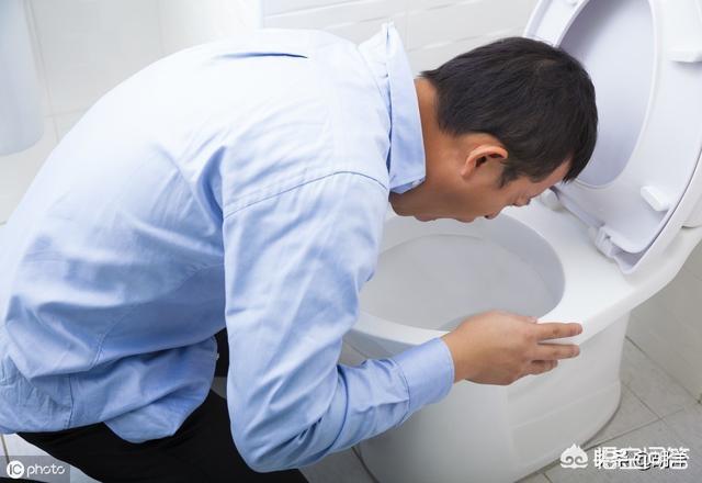 慢性肝炎的表现:慢性肝炎的症状有哪些 乙肝患者各个阶段都会有什么症状？