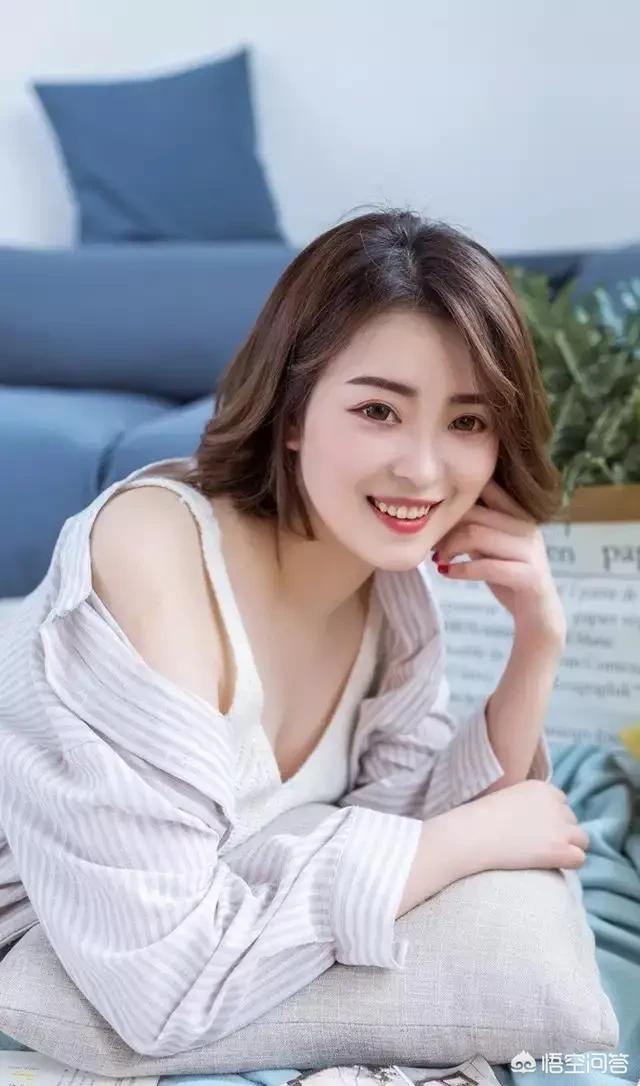 你认为哪位女明星画红唇最好看？