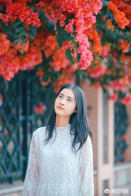 去公司上班,媳妇老是让我穿她买的衣服,可是我不喜欢,怎么办？