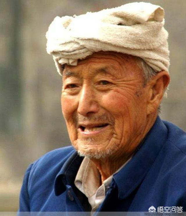 上下一横，中间一个日是什么字，怎么读？:永加日是什么字 第6张