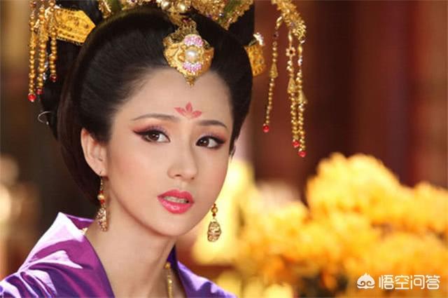 王皇后本名王有容,史称她"聪明好学,姿容秀丽".