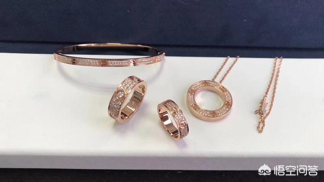 宝格丽最经典10款手镯,卡地亚品牌的产品中手镯是不是最贵的？